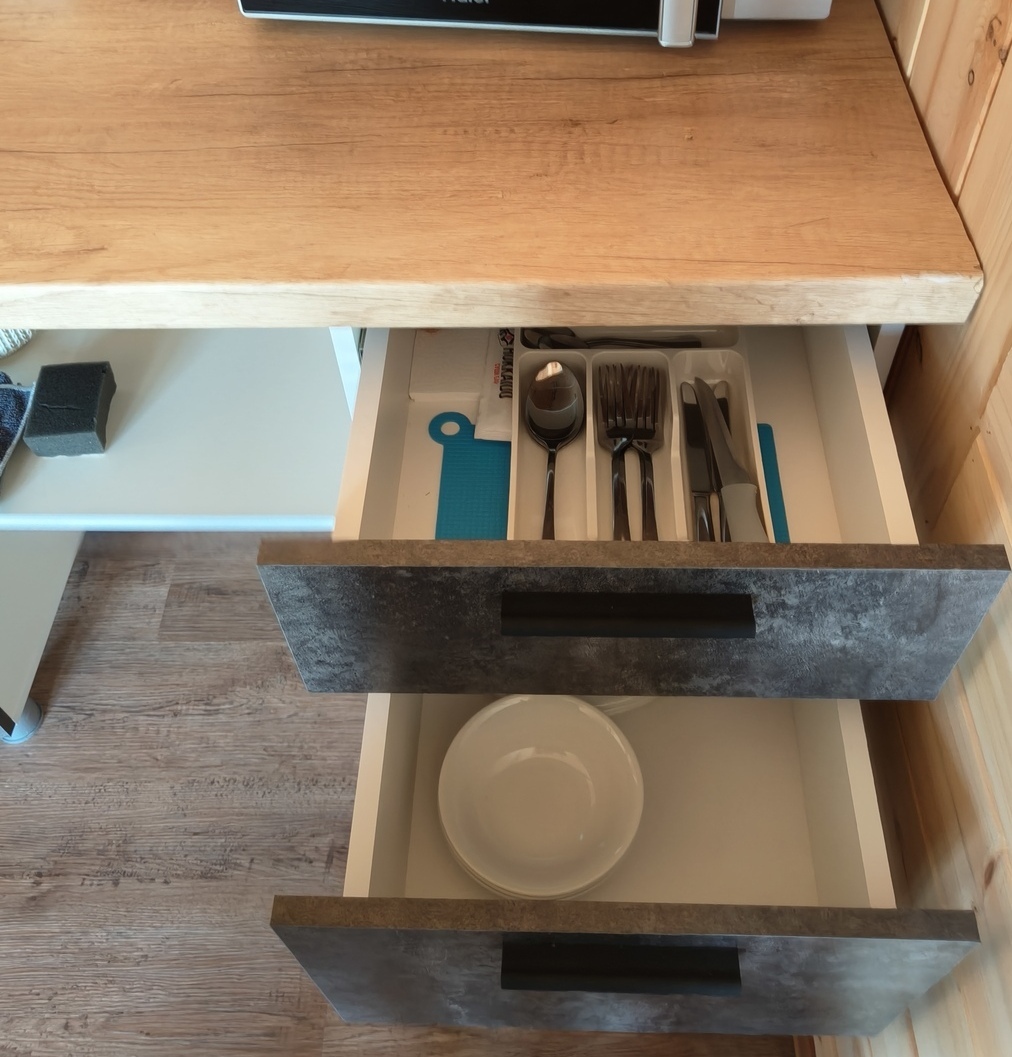  Рынки / магазины 