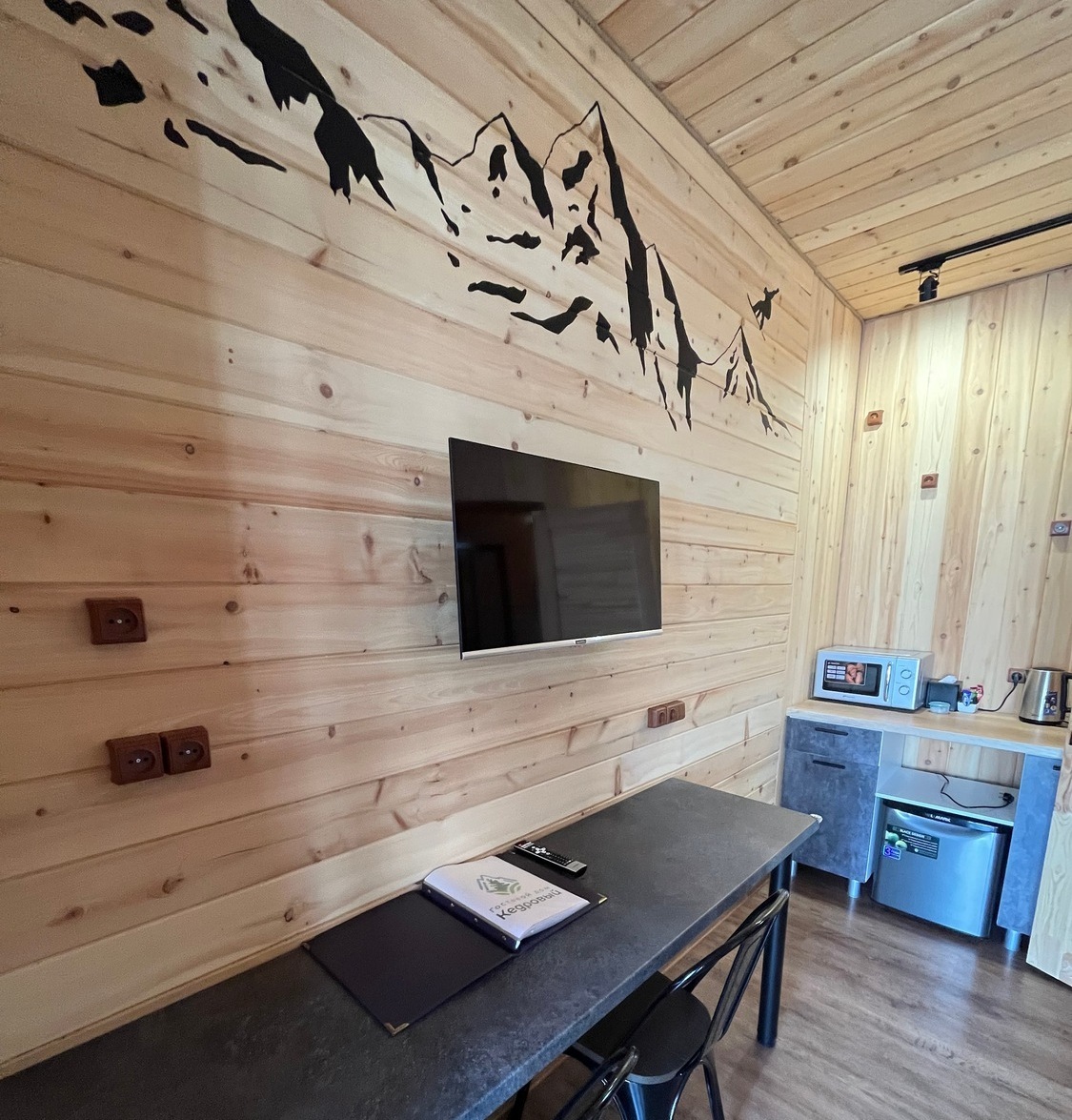  Рынки / магазины 